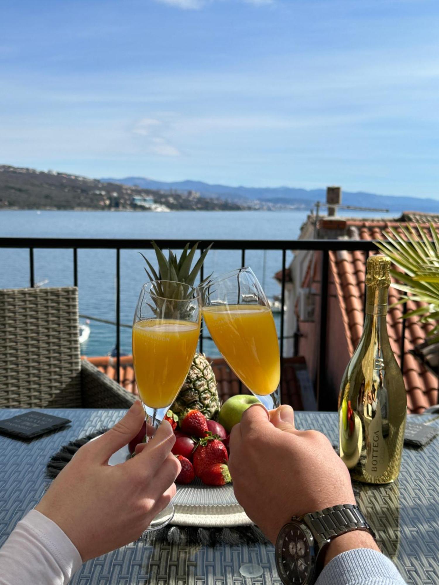 Villa Volos Apartment Karmen With Roof Terrace, Sea View, Free Private Parking Опатія Екстер'єр фото
